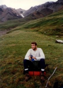 <b>Slawdog Rests Before The Climb Over The Pass</b><br> Slawdog takes a break before the climb up the snow covered pass in the background.