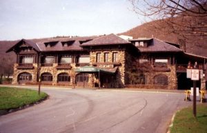 <b>The Bear Mountain Inn At The State Park</b>