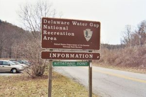 <b>Delaware Water Gap NRA</b><br> Here's the parking area right off the Interstate with a Visitor's Center for the rec area.