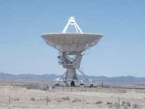 <b>VLA telescope</b><br> One of the 30 or so VLA radiotelescopes in the area. These stand over 100 feet tall.