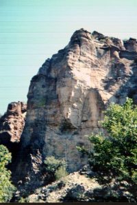 <b>Skeleton Ridge</b><br> Looking up from the canyon bottom as you aproach the back of Indian Canyon