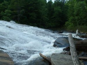 <b>Bridal Veil Falls</b><br> Different view of the base of the Fall.