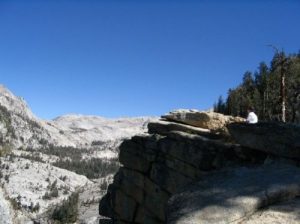 Sequoia National Park - Lake Trail