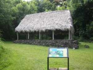 <b>Hawaiian Hut</b><br> Near the trailhead is an example of an ancient Hawaiian Hut that was used by the ancient Polynesian colonists that sailed over 2500 miles from other islands in small dugout canoes about 1500 years ago.