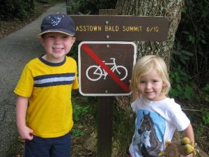 <b>The Kids At The Trailhead</b><br> This is actually a pretty kid friendly hike. Both the 3 and 4 year old made the 1.2 mile roundtrip hike without any trouble.