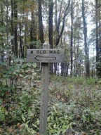 <b>north old mac trail</b><br> trail sign